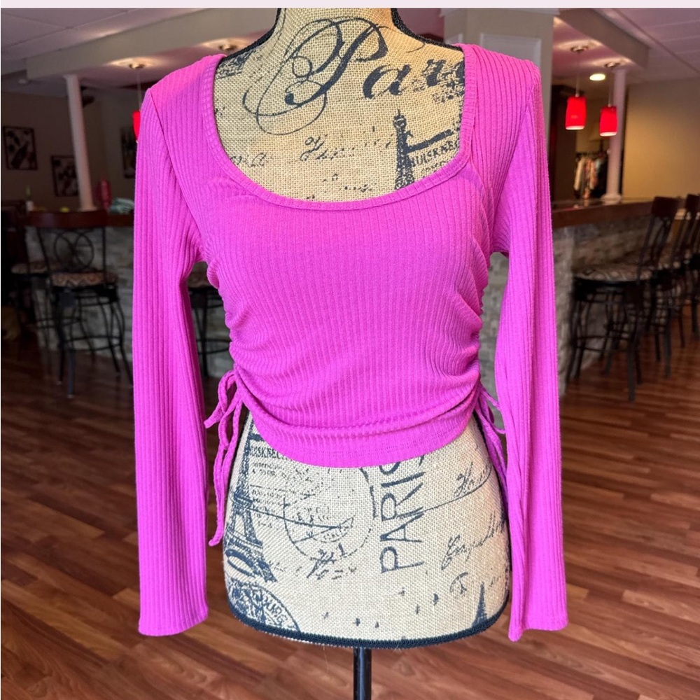 Forever 21 size small pink long sleeve crop top with tie cinching detail